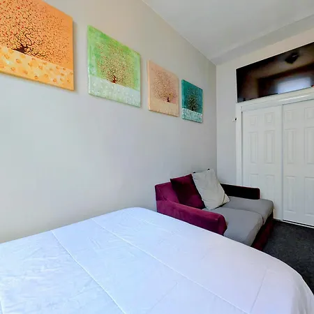 The Avondale Guesthouse-3