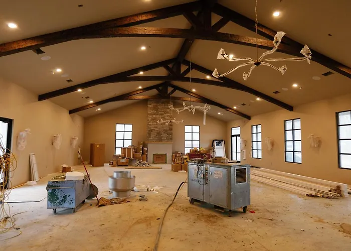 Wolfsbane - Upscale 2 Bedroom Villa At Petite Acres