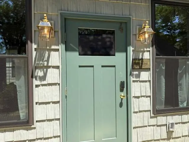Wolfsbane - Upscale 2 Bedroom Villa At Petite Acres